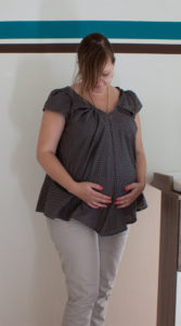 Umstands-Shirt in Aktion
